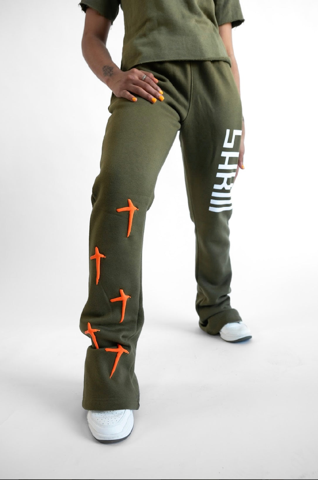 W. Flared 3 Cross Pants