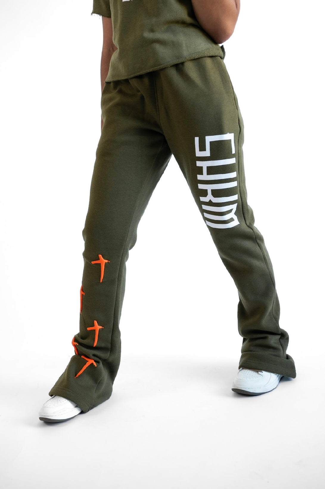 W. Flared 3 Cross Pants